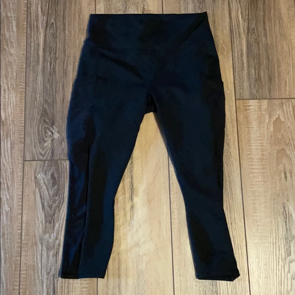 Fabletics Mila High Waisted Pocket Capri